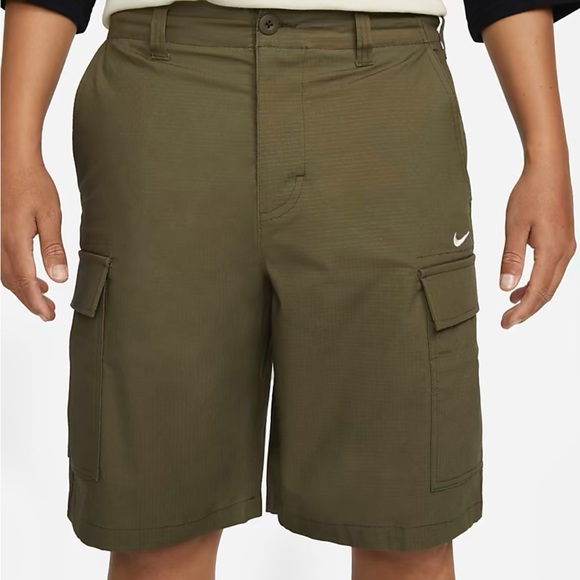 Nike Shorts Nwt Skate Cargo Nike Sb Shorts Poshmark